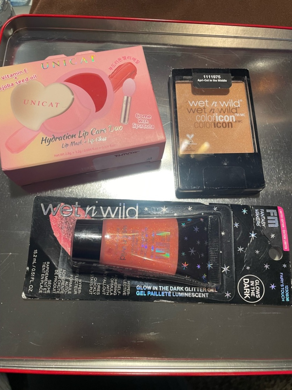 wet n wild Orange Glow-In-The-Dark Glitter Gel & Apricot Coloricon Bronzer Duo